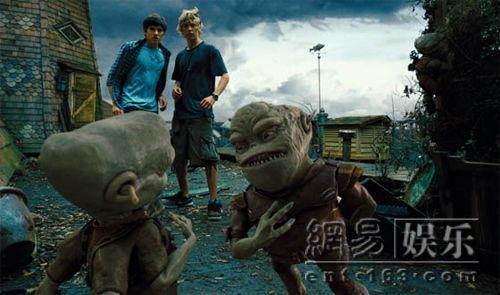 楼上的外星人,一场跨越星际的邂逅